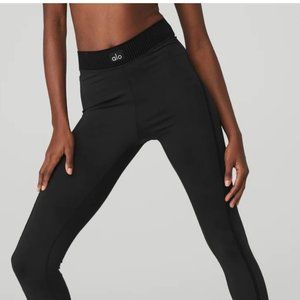 Alo Yoga AIRLIFT HIGH-WAIST 7/8 LINE UP LEGGING M Blk/Blk